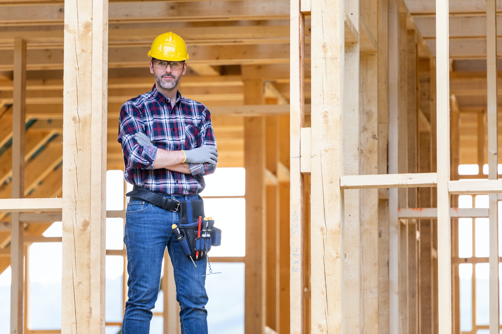 Entrepreneur général en construction dans un chantier